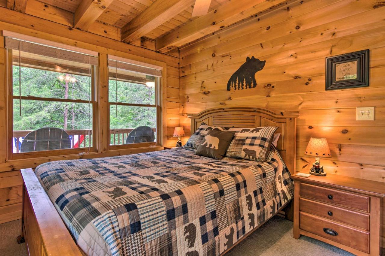 Moonshine Manor Cabin With Hot Tub, Near 레이크 루어 외부 사진